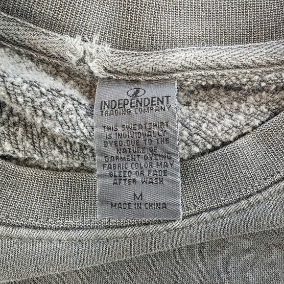 "Grace Not Perfection" Sweatshirt | Independent Trading Co | Women Medium - Picture 6 of 7